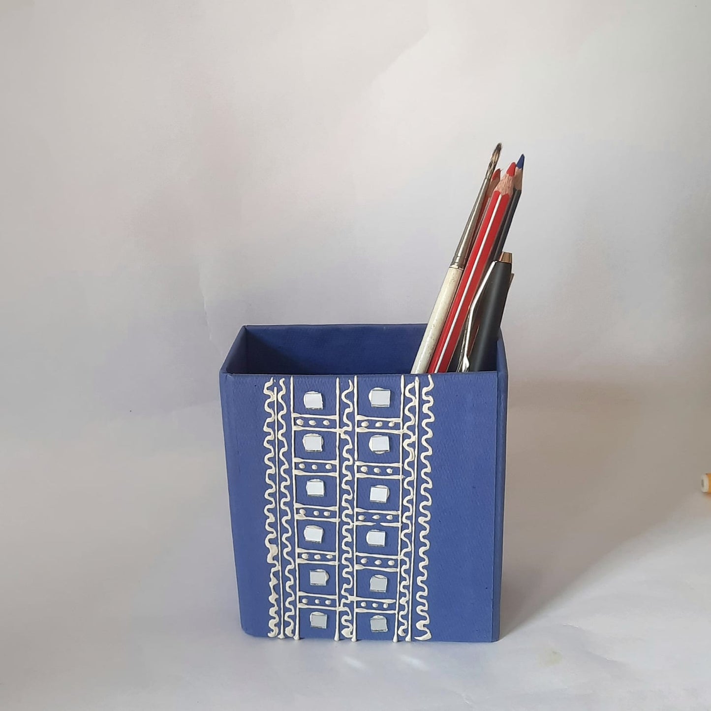 Handmade Ethnic Lippan Art Pen Stands