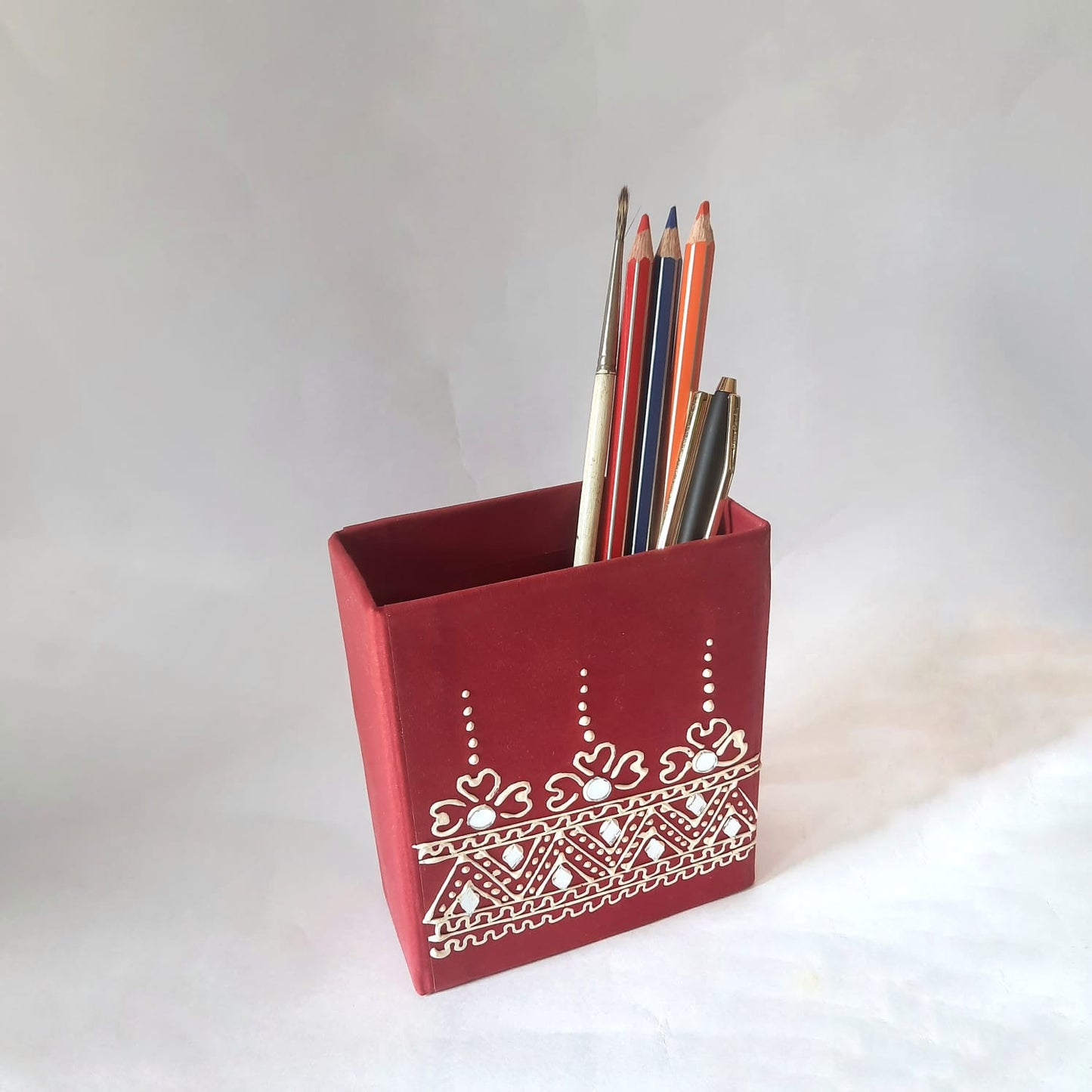 Handmade Ethnic Lippan Art Pen Stands