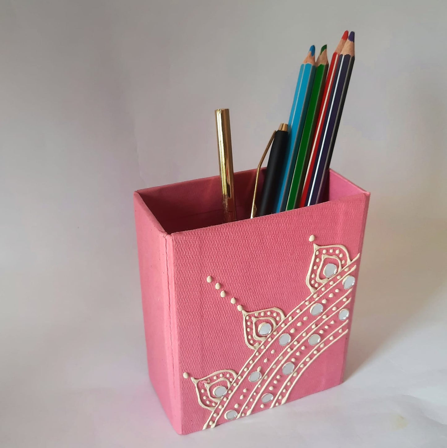 Handmade Ethnic Lippan Art Pen Stands