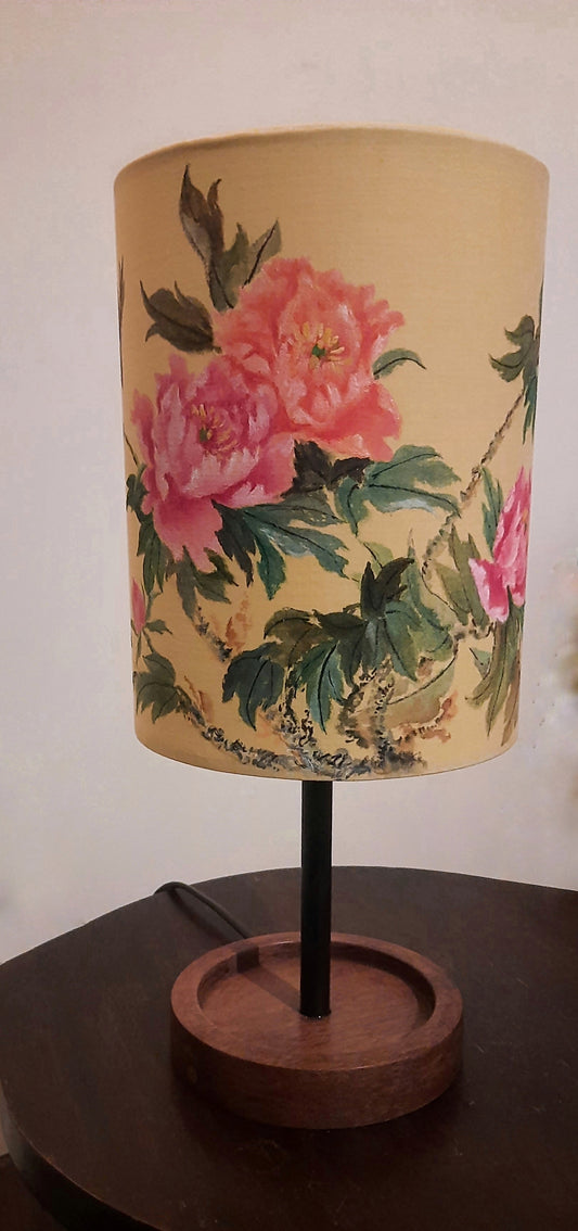hand-painted exclusive table lamp