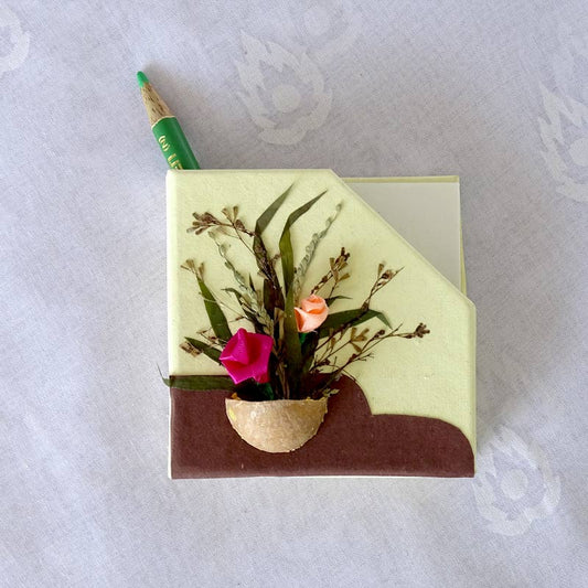 Magnet Chit Holder - Vase - Cream