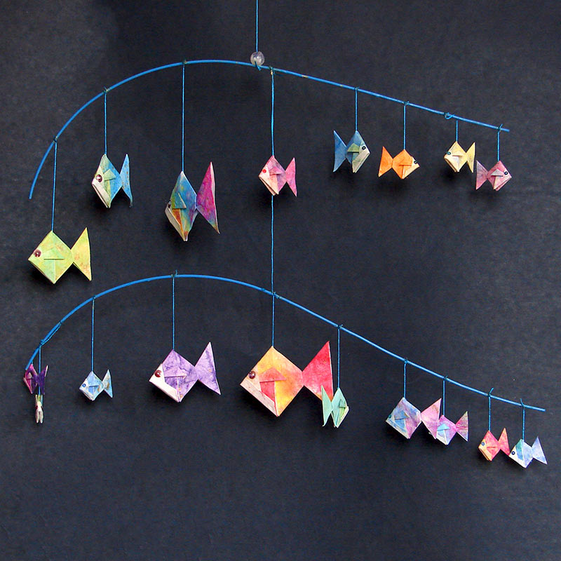 Fish Mobile - A hanging décor with origami fish in waves